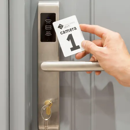 サント スピリト ヴェンティ 4*