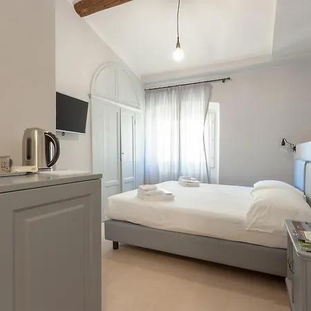 Santo Spirito Venti 4* Florencia